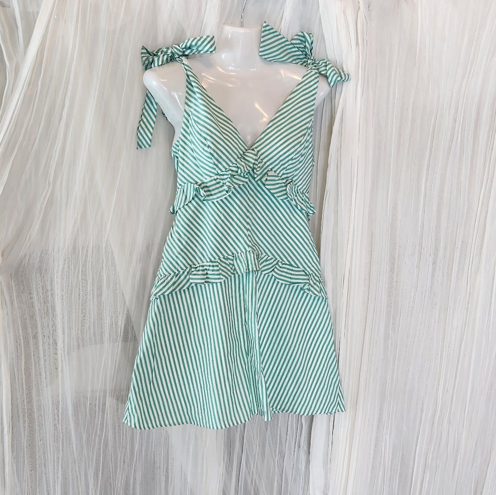 BCBGeneration striped green and white summer dress, size 4.
